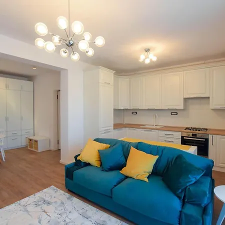 Апартаменты Spacious 3-room - Long-term *