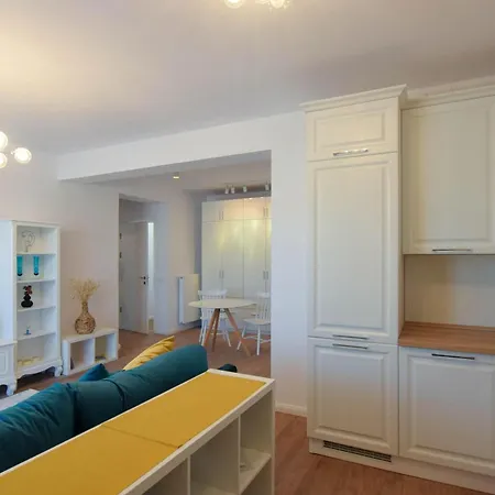 Апартаменты Spacious 3-room - Long-term
