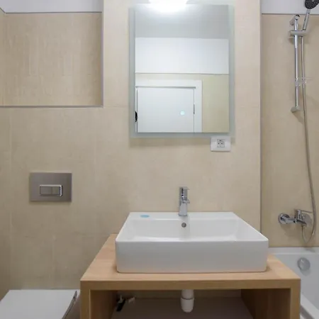 Digital Nomad 2br - Long-term *