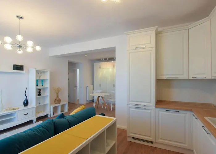 Apartment Spacious 3-room - Long-term