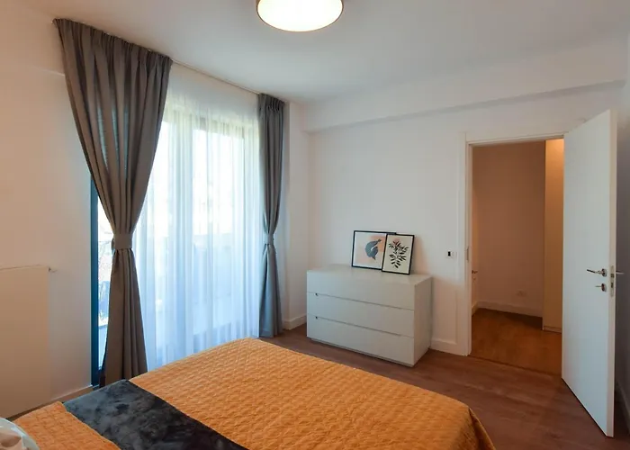 Spacious 3-room - Long-term Apartment