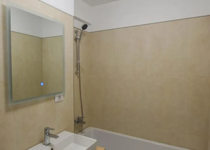 Apartment Spacious 3-room - Long-term