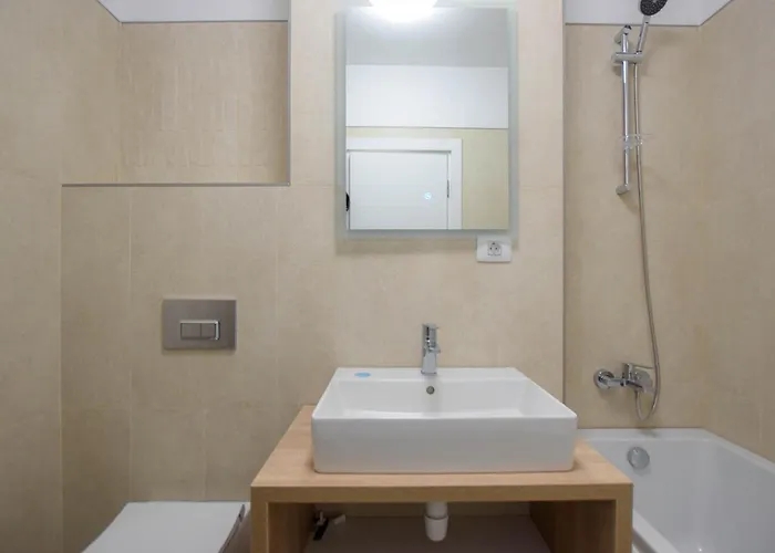 Spacious 3-room - Long-term *
