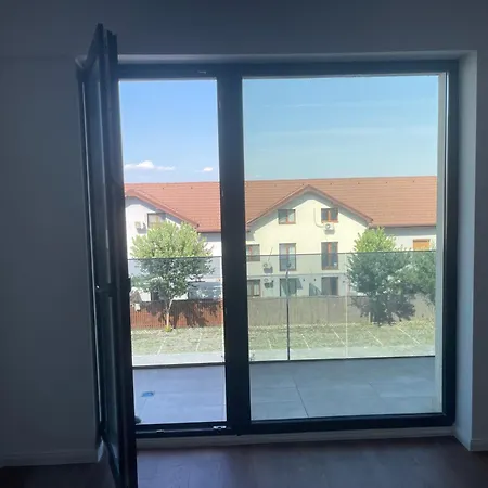 Spacious 3-room - Long-term Appartement